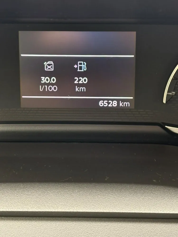 Peugeot 208 1.6 Allure Mt — foto 11