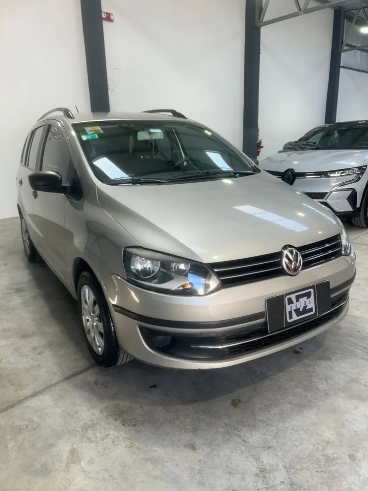 Volkswagen SURAN 1.6 Comfortline  L/10 — foto 5