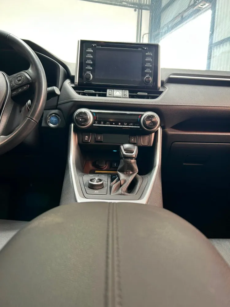 Toyota RAV4 2.5 Hybrid Ltd 4x4 — foto 11