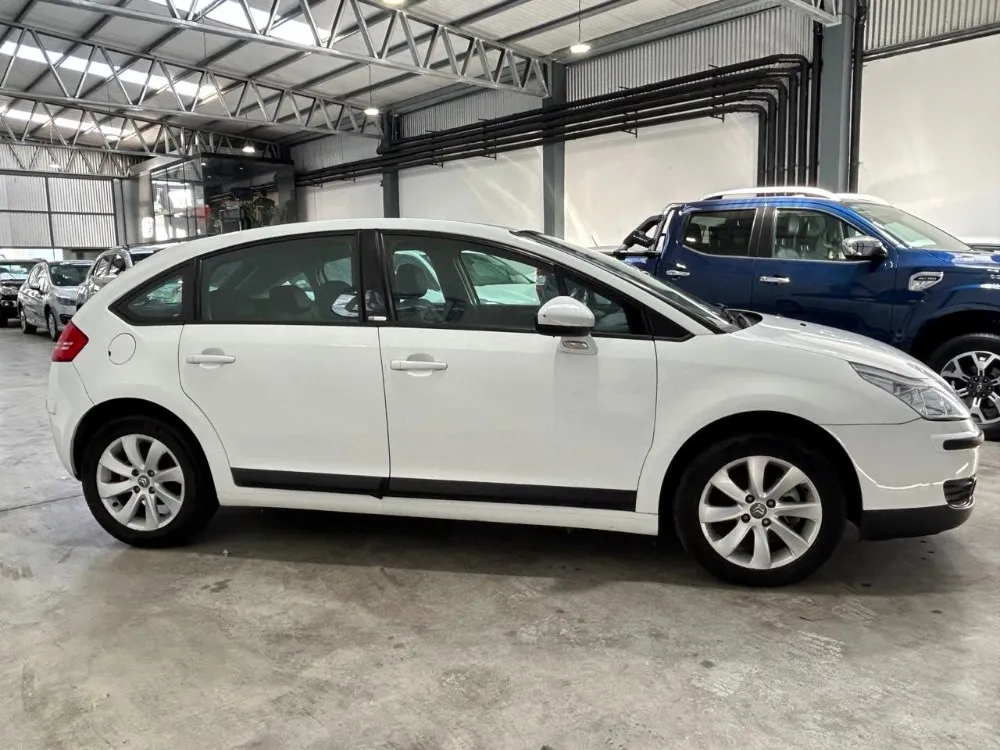 Citroën C4 2.0 16v Exclusive — foto 5