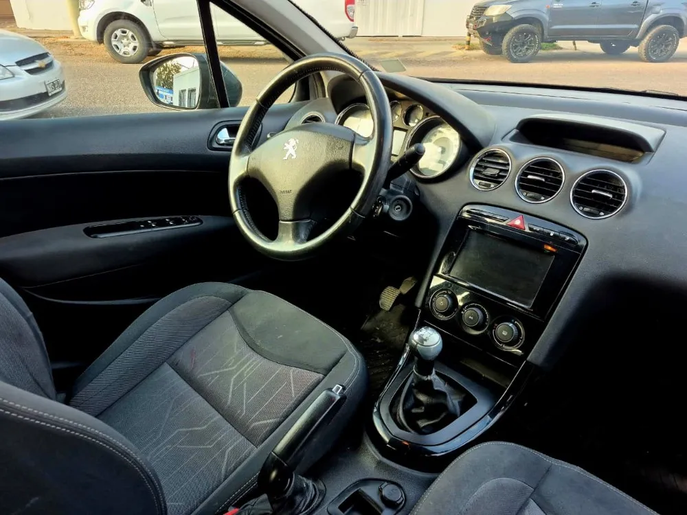 Peugeot 408 4P 1,6 Allure — foto 4