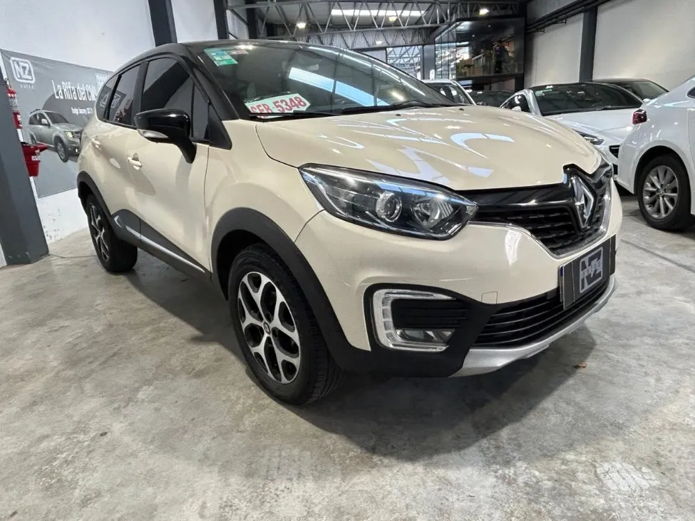Renault Captur 2.0 Intens — foto 7
