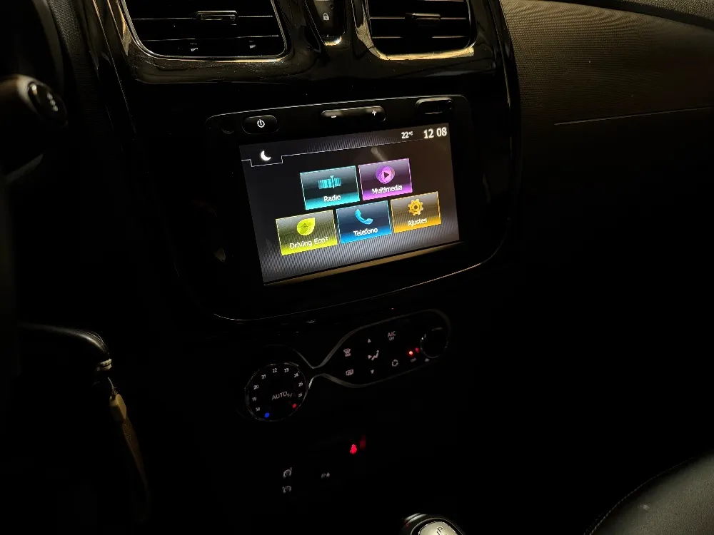 Renault SANDERO STEPWAY 5P 1,6 16V Intens CVT — foto 9