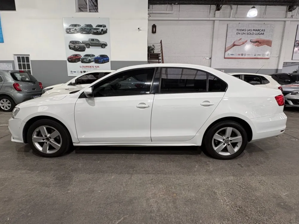 Volkswagen VENTO 4P 2,5 FSI Advance Plus Tipt — foto 2