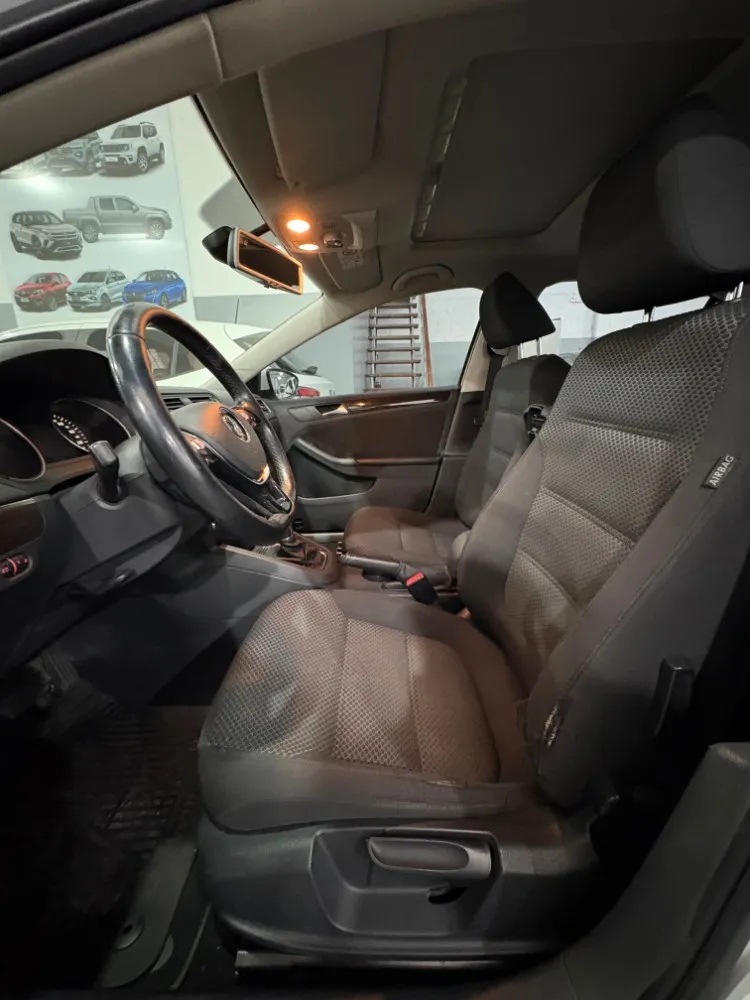 Volkswagen VENTO 4P 2,5 FSI Advance Plus Tipt — foto 5