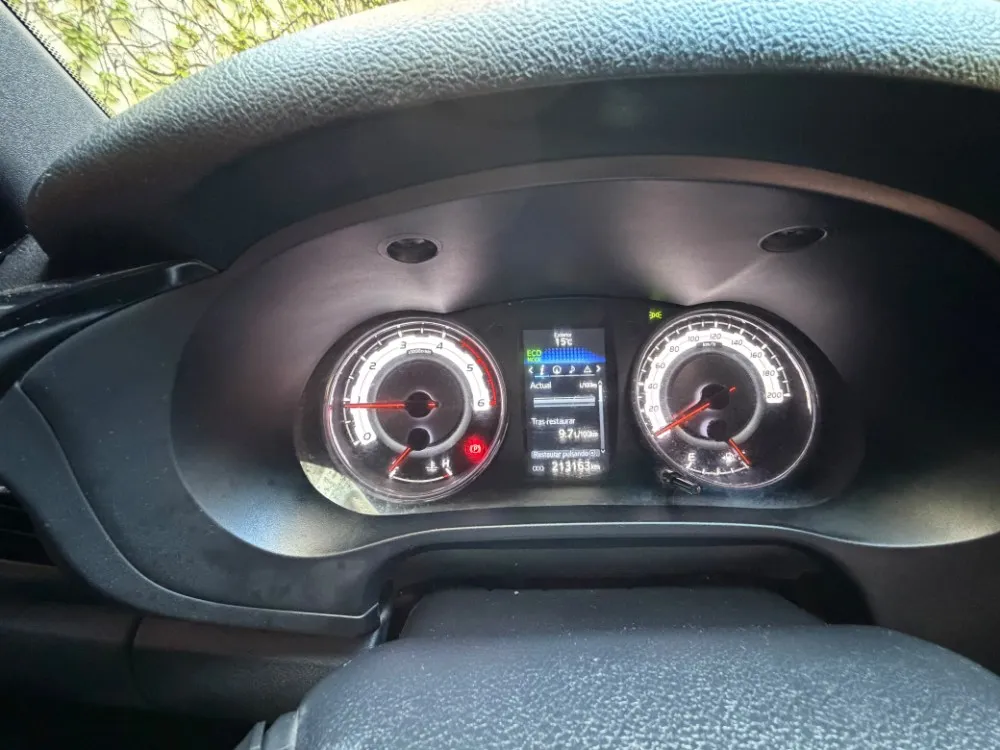 Toyota Hilux Pick Up SRX 4x4 D/c 2.8 TDI 6 M/T manual — foto 10