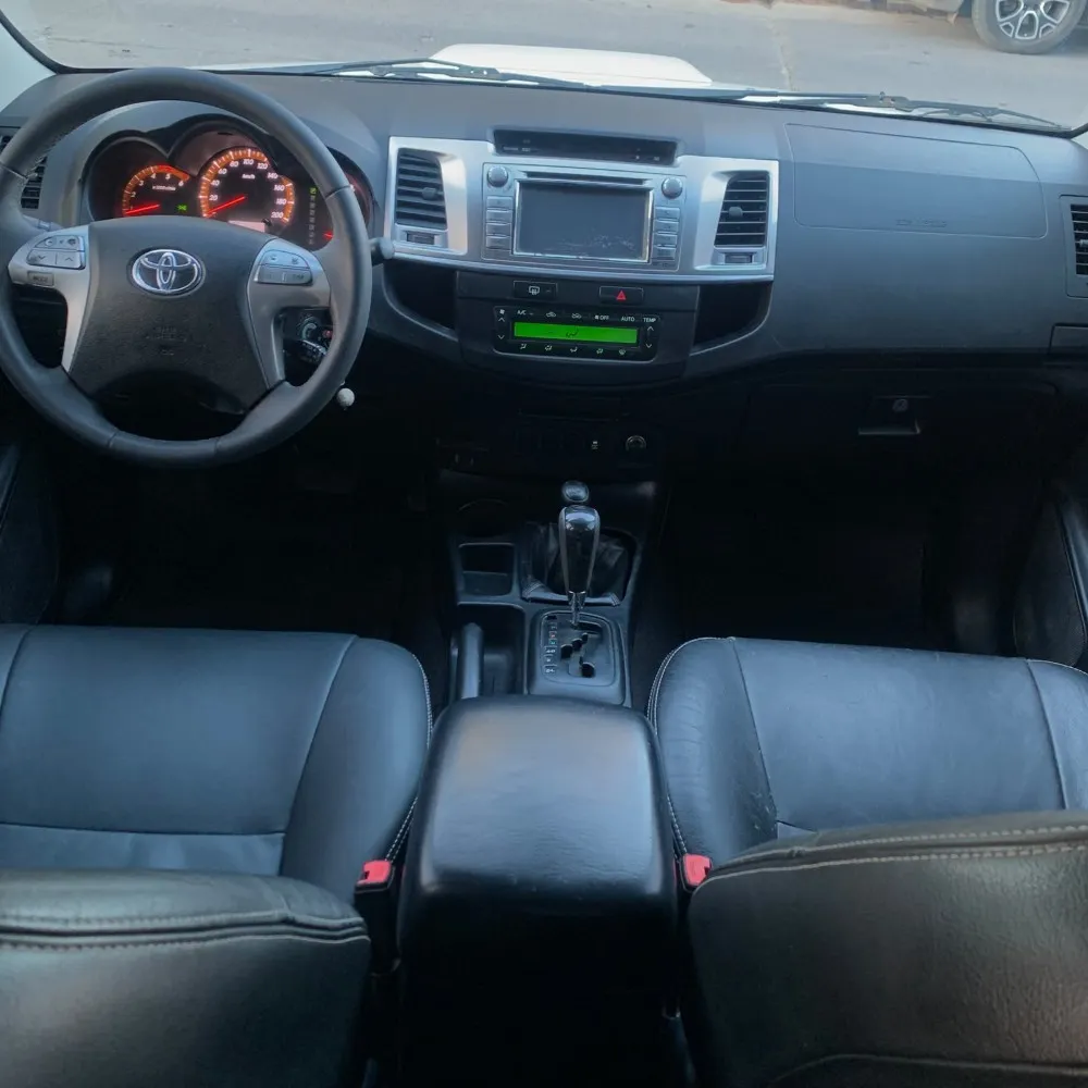 Toyota HILUX PICK - UP SRV 4X4 3.0 TDI AT — foto 10