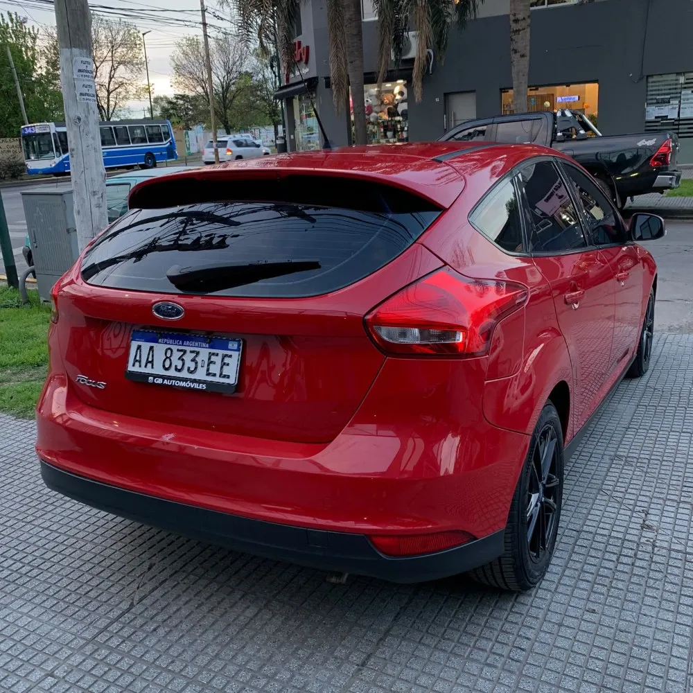 Ford FOCUS S 1.6 5P — foto 6