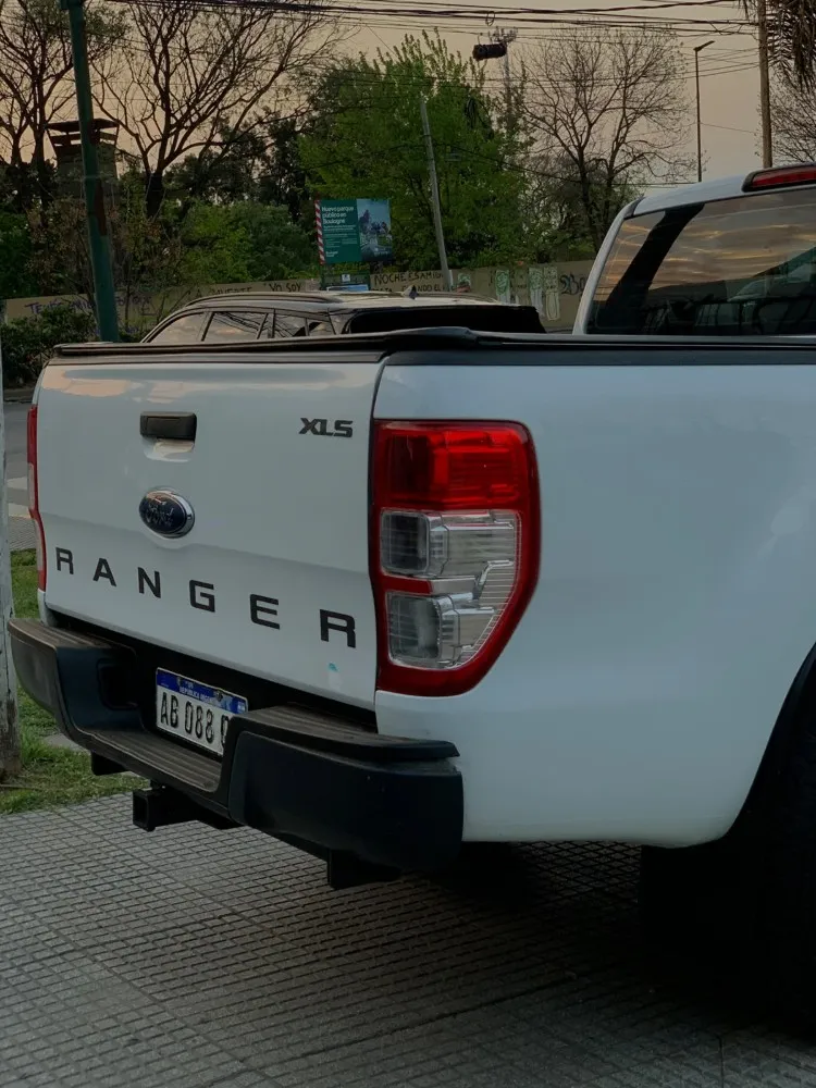 Ford RANGER PICK - UP XLS D/C 3.2 4X2  — foto 11