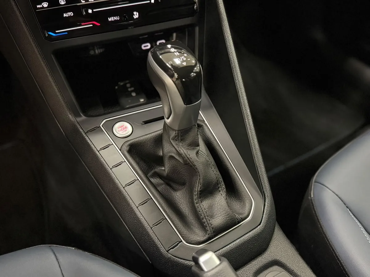 Volkswagen Nivus 5P 1,0 TSI 200 6AT Outfit — foto 9