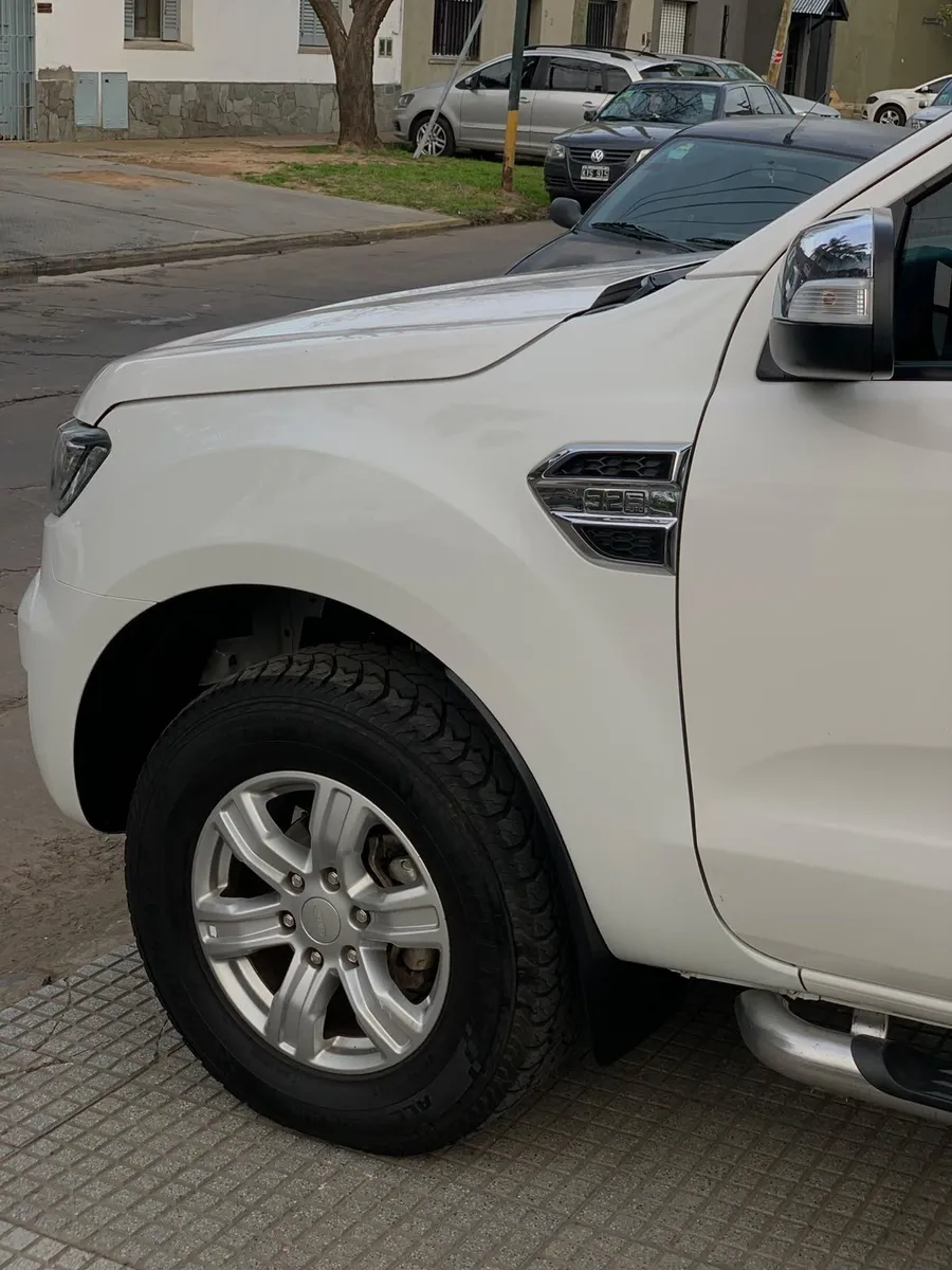 Ford RANGER PICK - UP 3.2 XLT 4X2 AT — foto 7