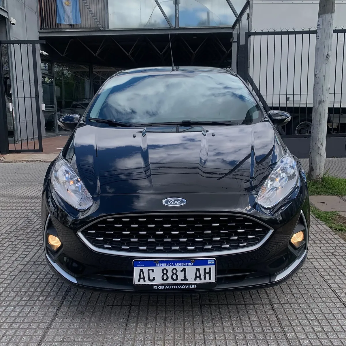 Ford FIESTA 1.6 SE Automatico — foto 2