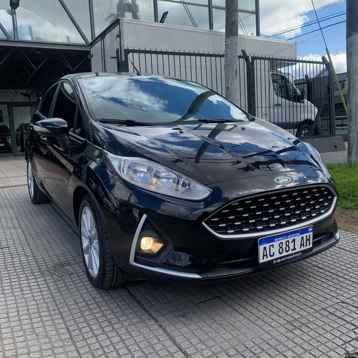 Ford FIESTA 1.6 SE Automatico — foto 3