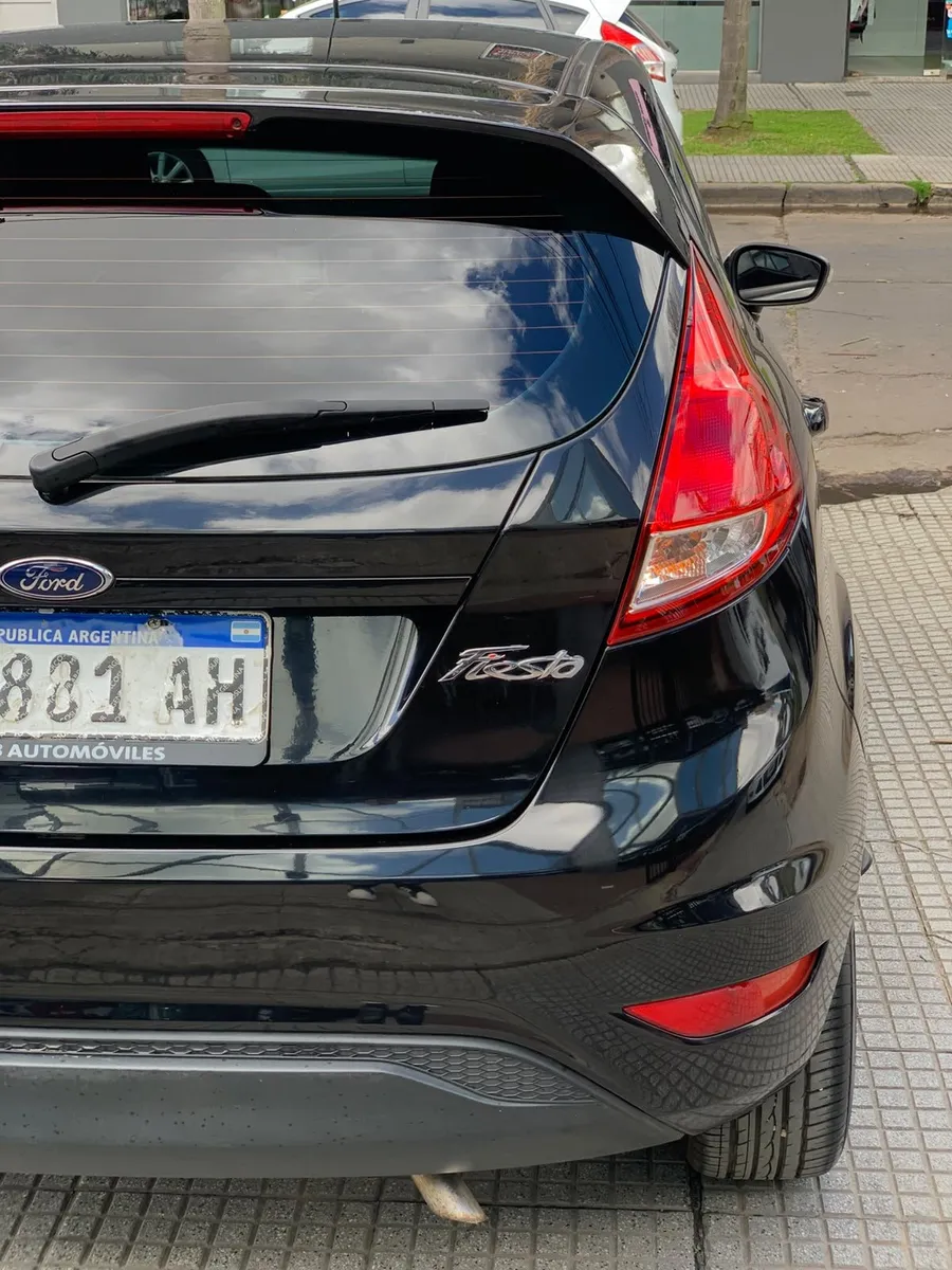 Ford FIESTA 1.6 SE Automatico — foto 9