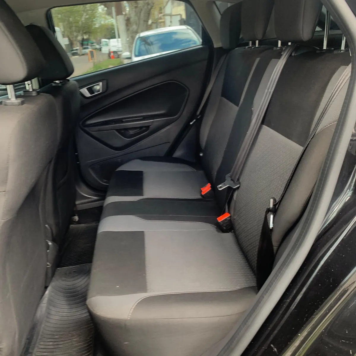 Ford FIESTA 1.6 SE Automatico — foto 14