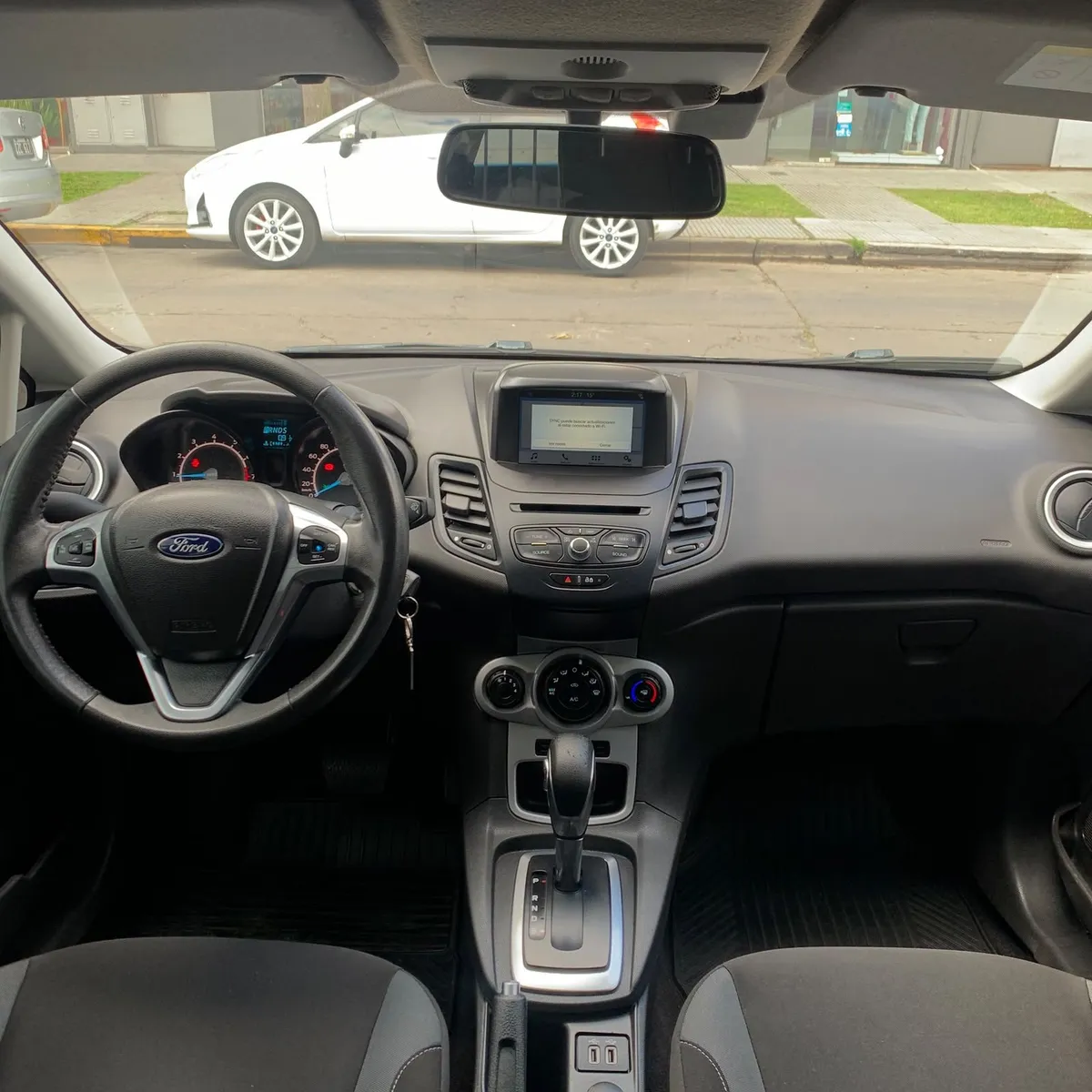 Ford FIESTA 1.6 SE Automatico — foto 15