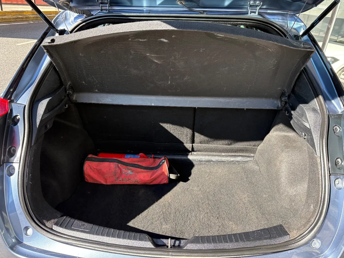 Toyota Yaris 1.5 XLS — foto 13