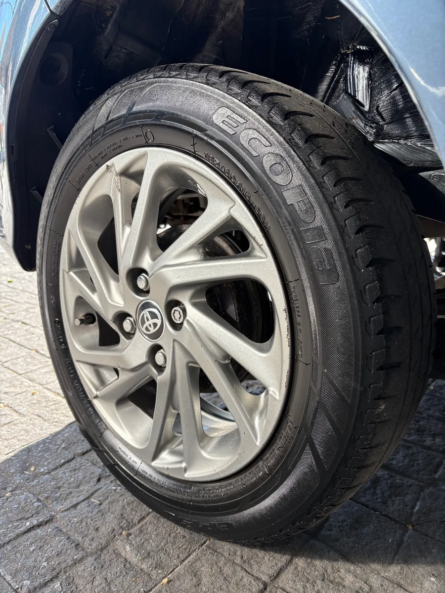 Toyota Yaris 1.5 XLS — foto 17