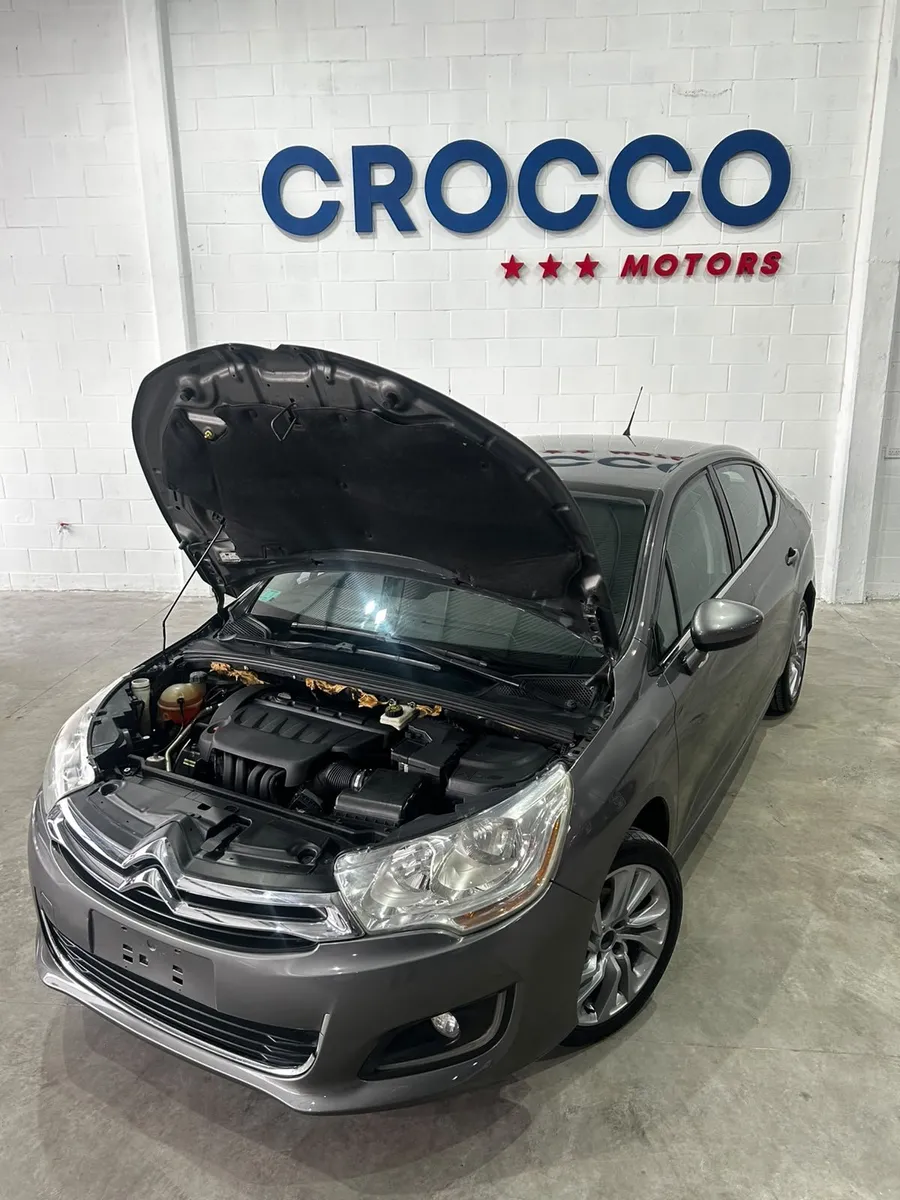 Citroën C4 LOUNGE 2.0 TENDANCE — foto 2