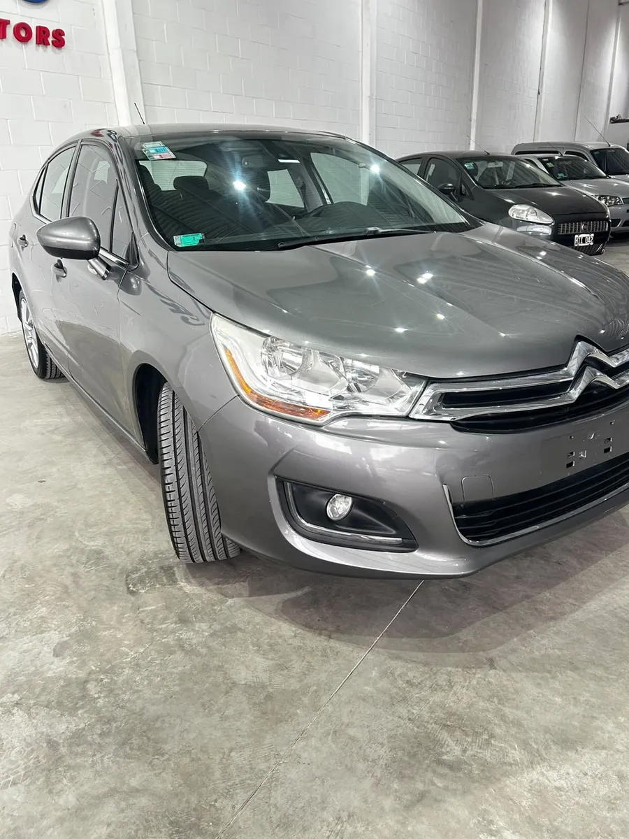 Citroën C4 LOUNGE 2.0 TENDANCE — foto 10