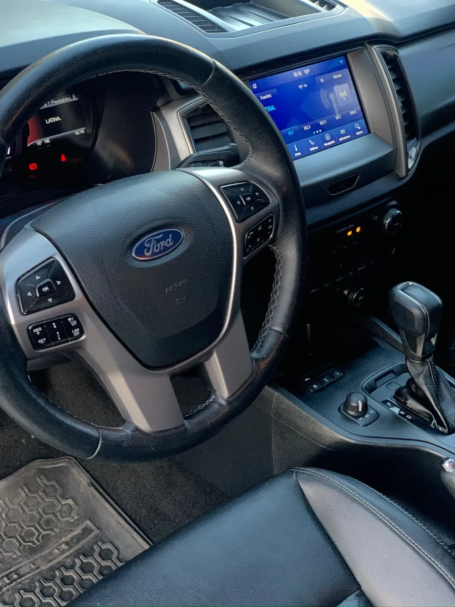 Ford RANGER PICK - UP LIMITED 3.2 4X4 AT — foto 9