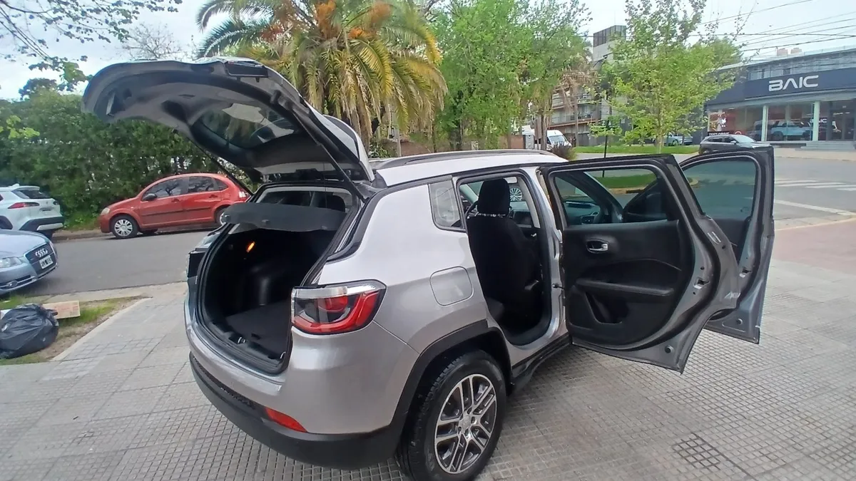 Jeep COMPASS 5P 2,4 6AT Sport 4X2 Fwd 2019 — foto 7