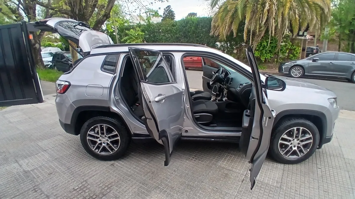 Jeep COMPASS 5P 2,4 6AT Sport 4X2 Fwd 2019 — foto 8