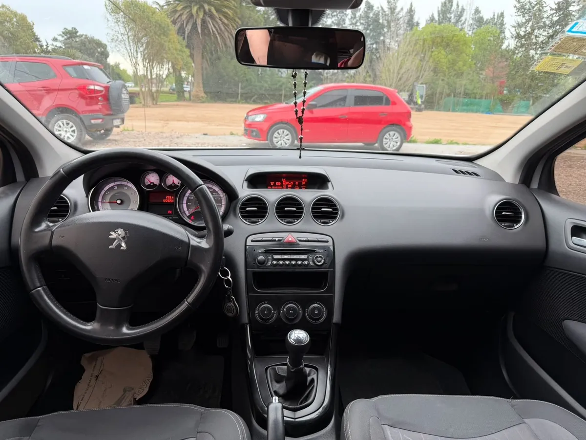 Peugeot 308 5P 1,6 Active — foto 3