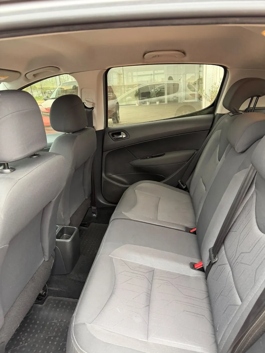 Peugeot 308 5P 1,6 Active — foto 4