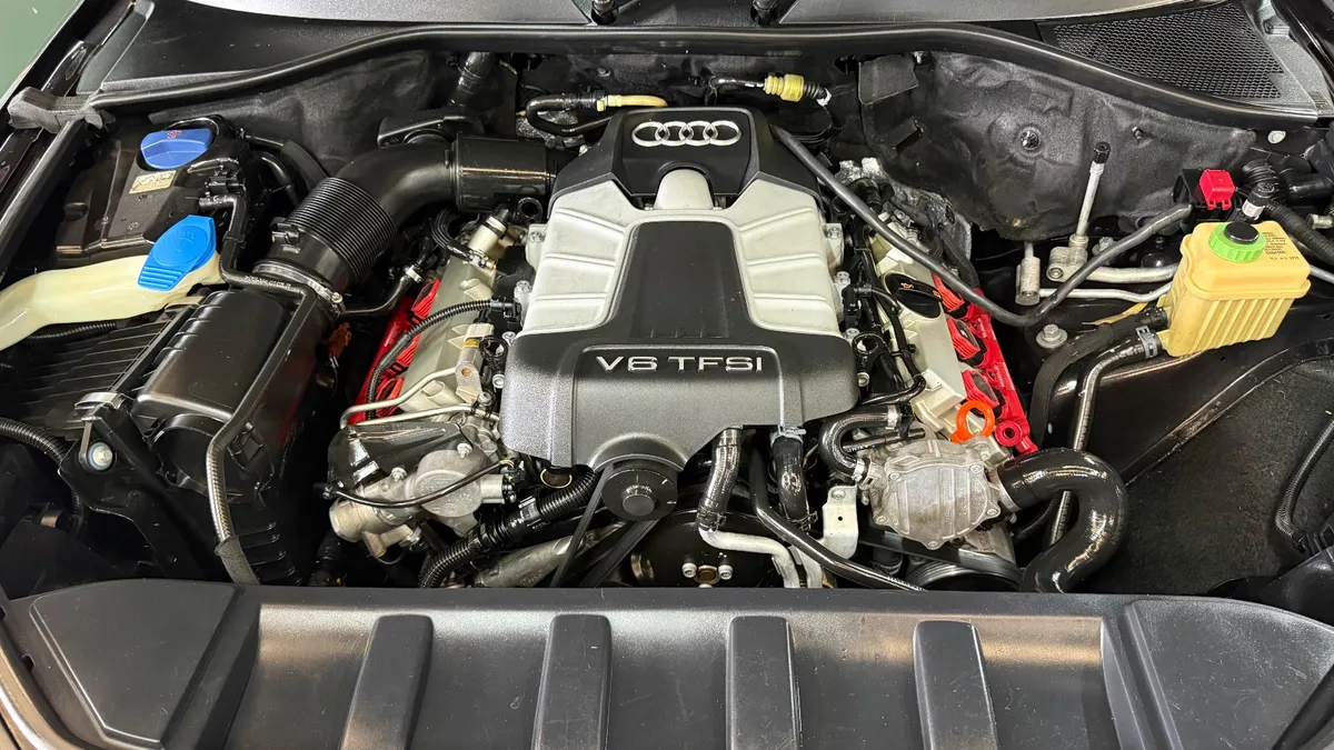 Audi Q7 3.0 V6 TFSI QUATTRO — foto 9