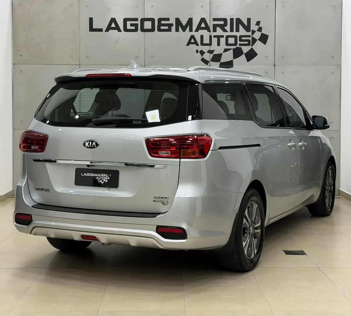 Kia Carnival Van 2,2 Crdi 8AT 11p Premium 2019 — foto 5