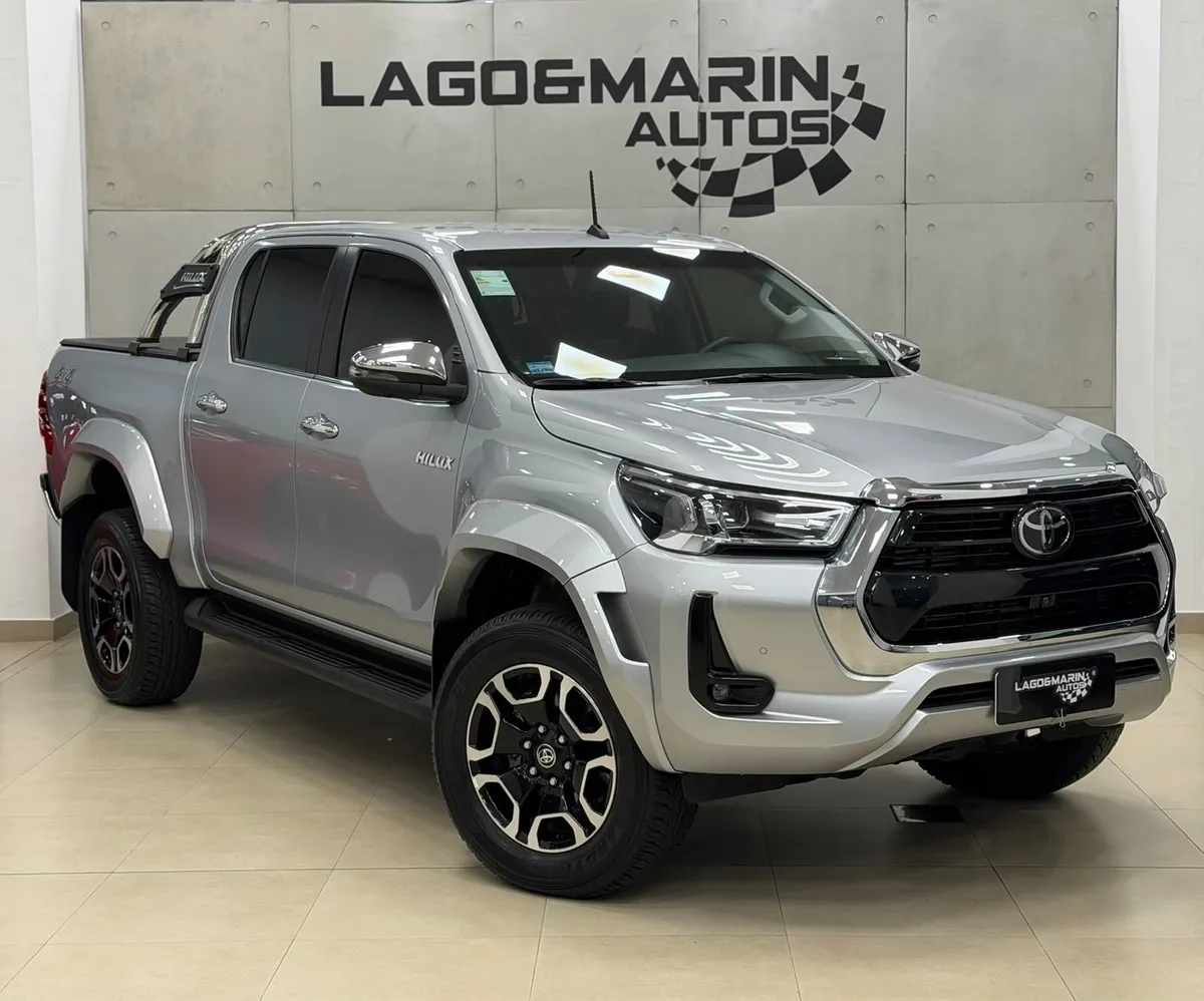 Toyota Hilux SRX — foto 3