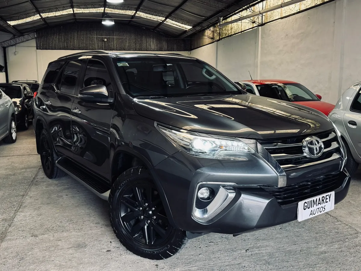 Toyota HILUX SW4 5P 2,8 Diesel Srx 4X4 7a 2020 — foto 2