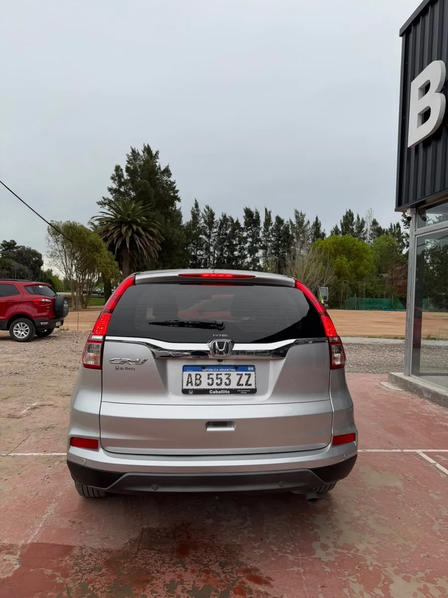 Honda CR-V CRV LX 5 PUERTAS — foto 2