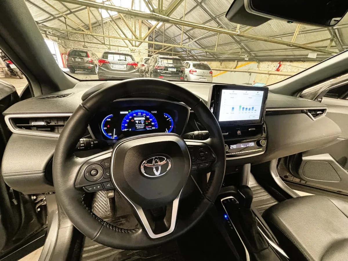 Toyota Corolla Cross SEG HEV 1.8 ECVT — foto 8