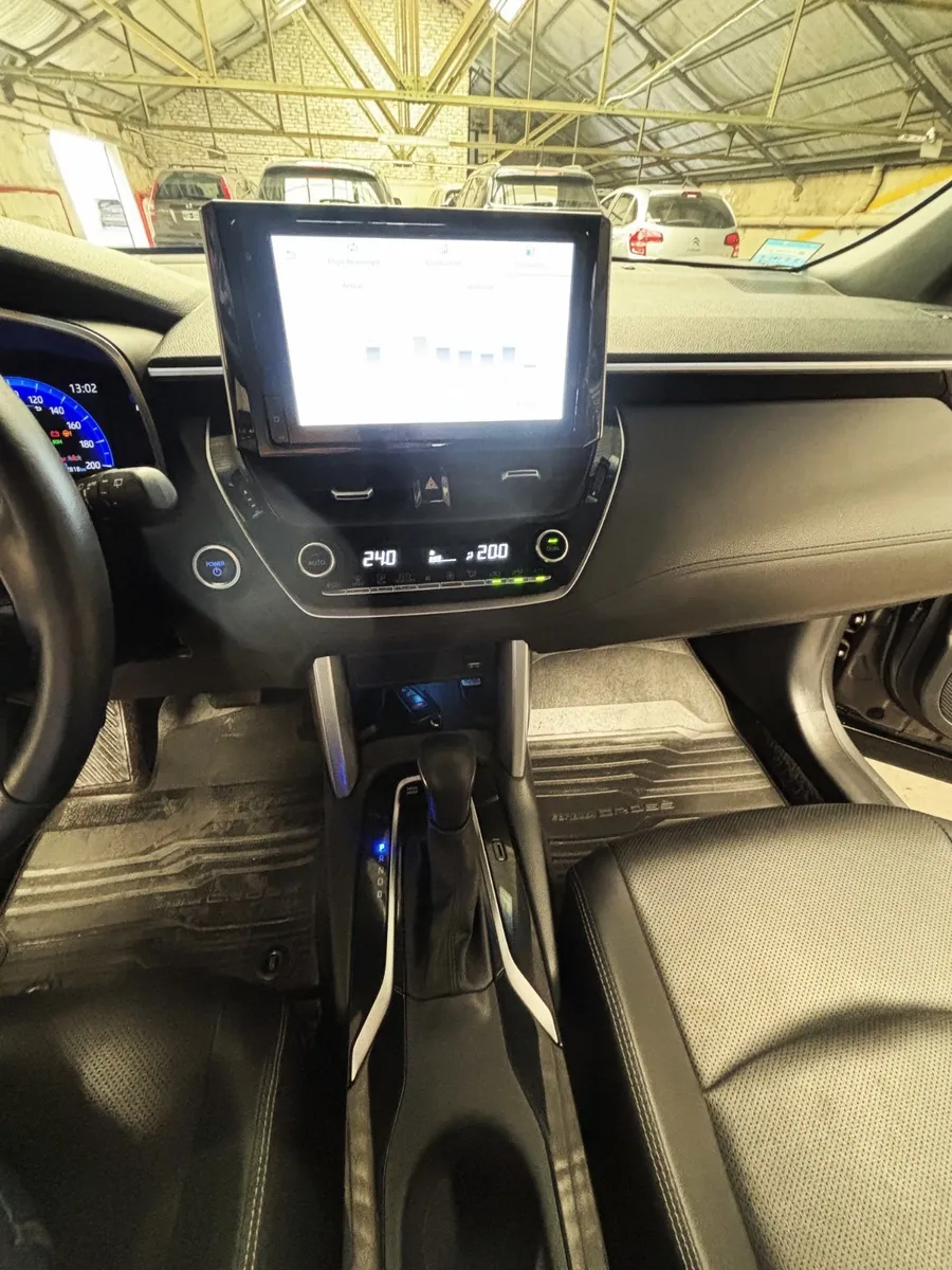Toyota Corolla Cross SEG HEV 1.8 ECVT — foto 9