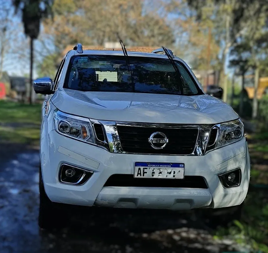 Nissan FRONTIER PICK - UP D/C 2,3 Td 4X4 Le AT — foto 4