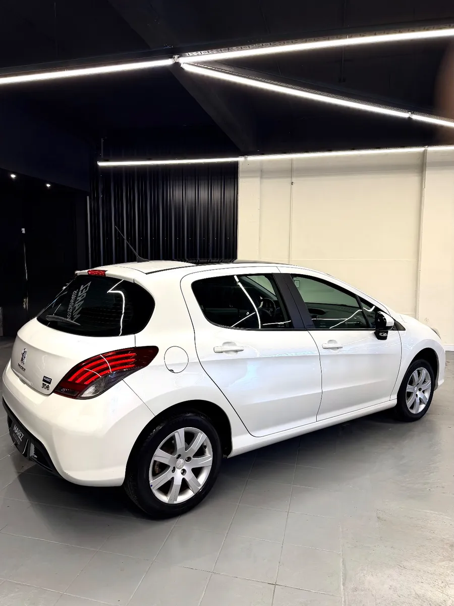 Peugeot 308 5P 1,6 Allure — foto 9