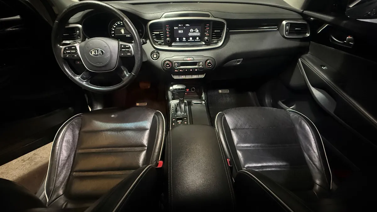 Kia Sorento GT-line EX 2.2 A/T 4X4 CRDI — foto 6