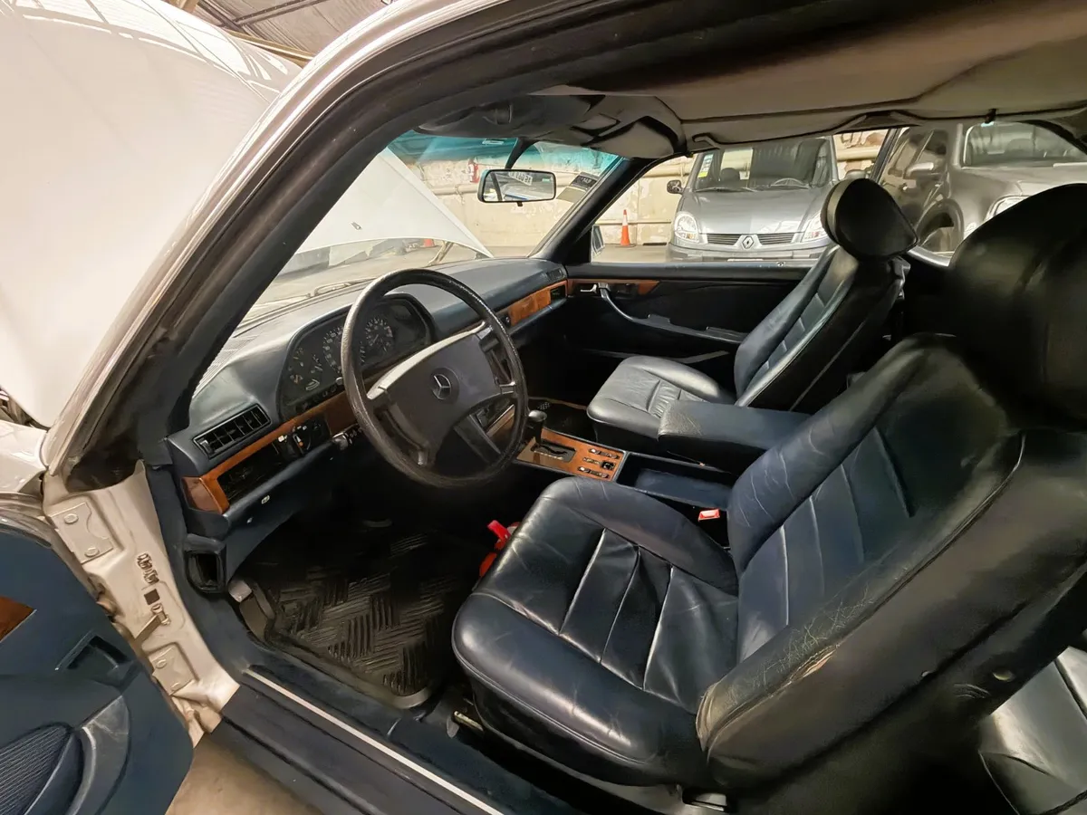 Mercedes-Benz 380 SEC V8 3.8L Coupe AT — foto 13
