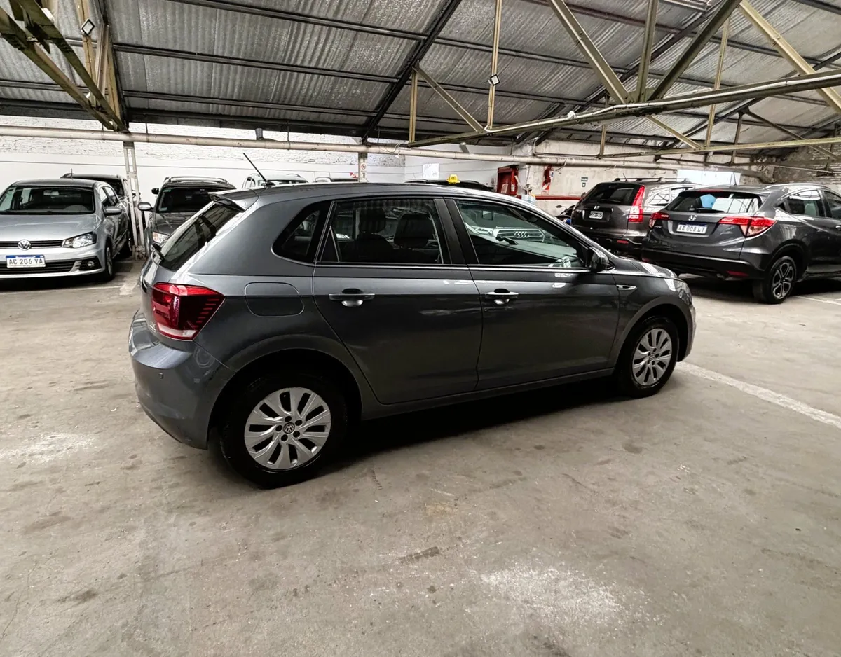 Volkswagen Polo Trendline 1.6 MSI 110CV AT 5P — foto 5