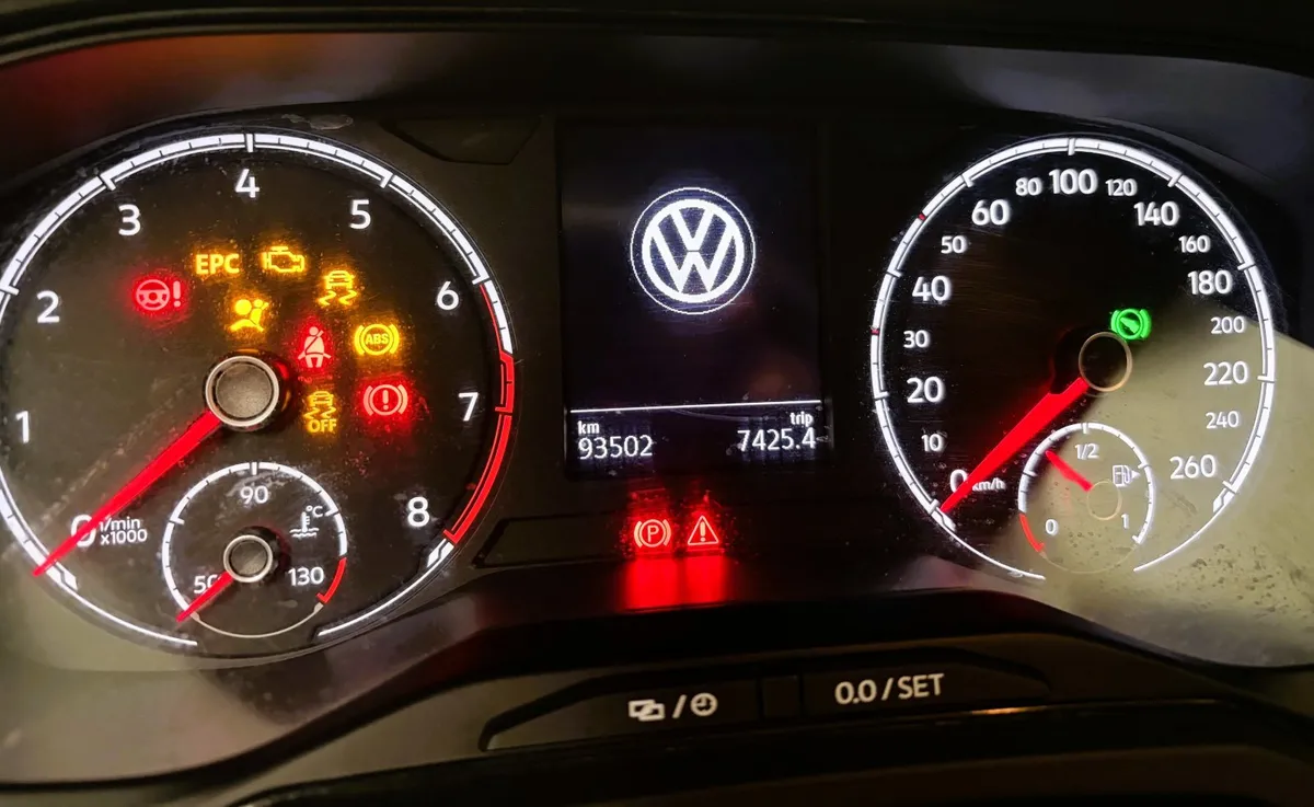 Volkswagen Polo Trendline 1.6 MSI 110CV AT 5P — foto 12