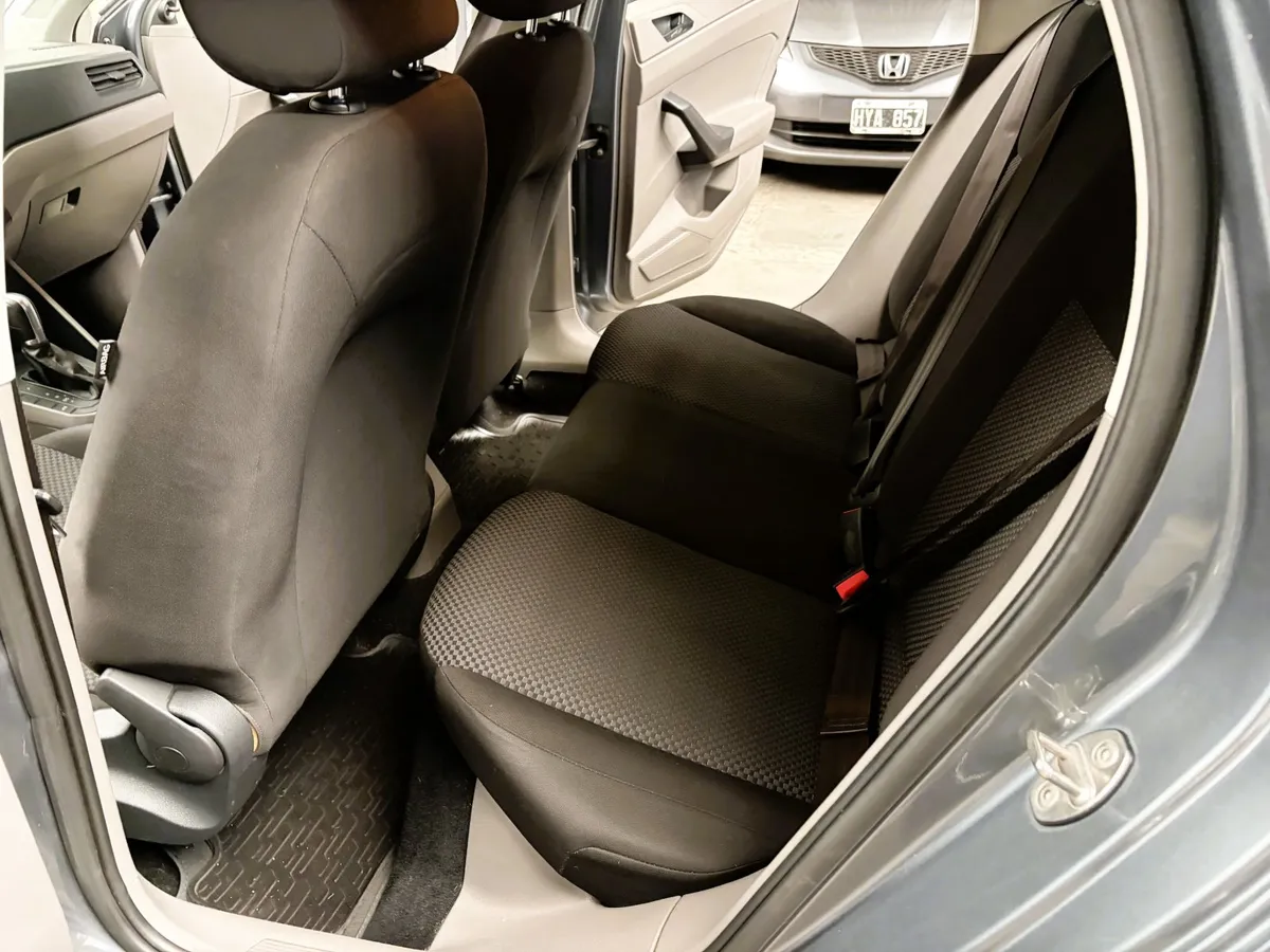 Volkswagen Polo Trendline 1.6 MSI 110CV AT 5P — foto 14