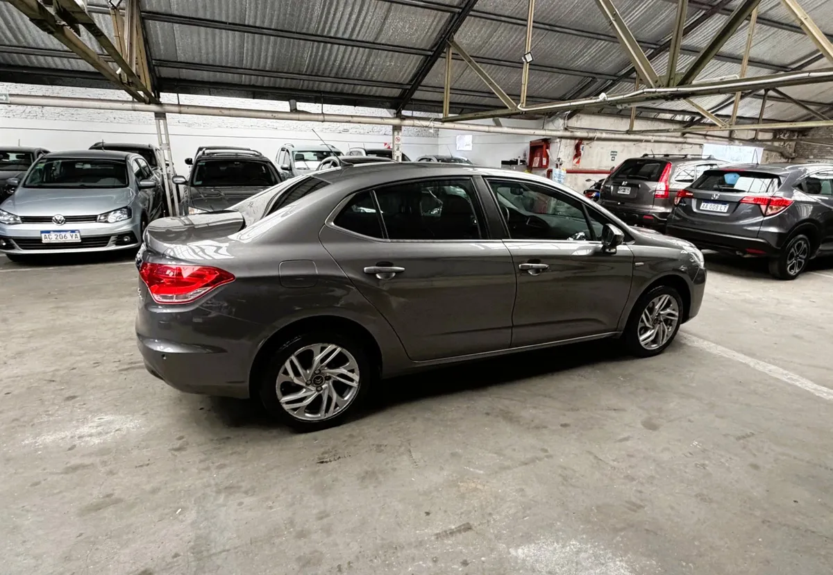 Citroën C4  Lounge 1.6i THP Exlusive AT6 Pack Select — foto 4