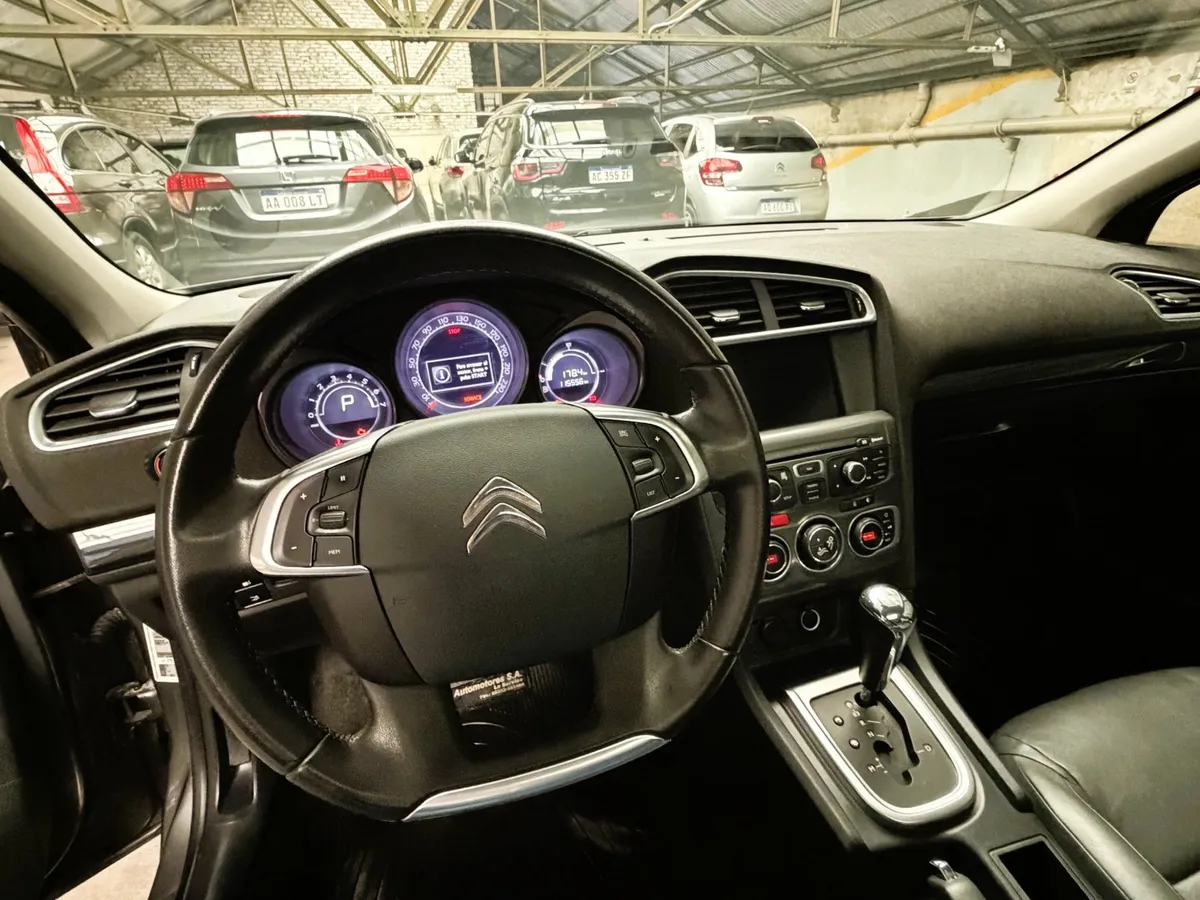Citroën C4  Lounge 1.6i THP Exlusive AT6 Pack Select — foto 9