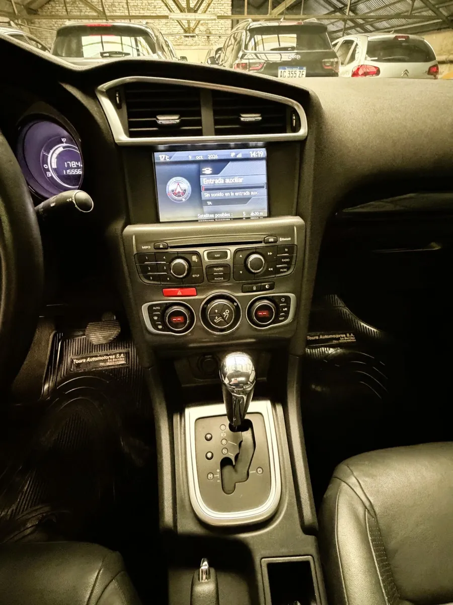 Citroën C4  Lounge 1.6i THP Exlusive AT6 Pack Select — foto 10