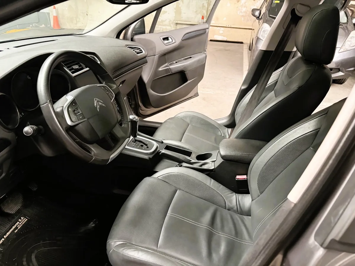 Citroën C4  Lounge 1.6i THP Exlusive AT6 Pack Select — foto 12