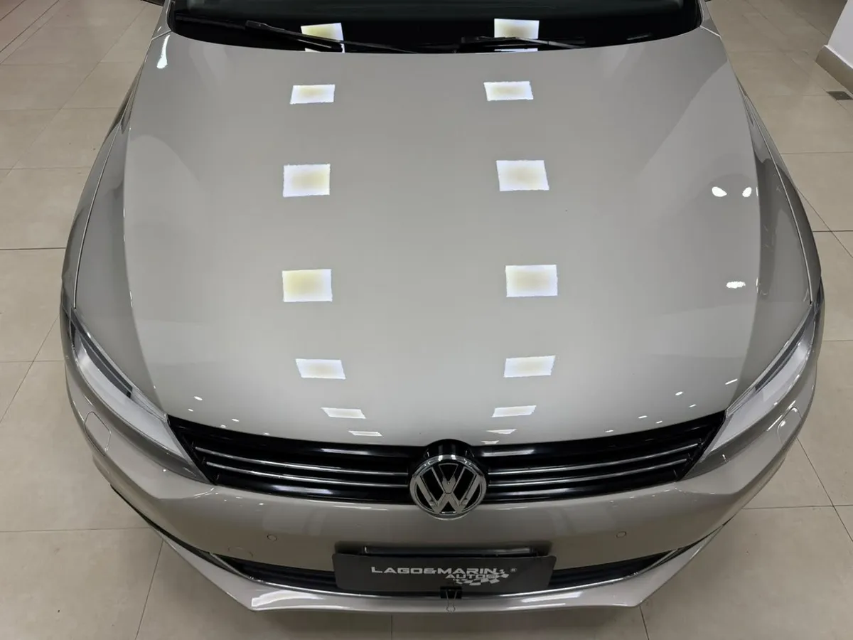 Volkswagen VENTO 4P 2,0 T FSI Sportline DSG 2011 — foto 4