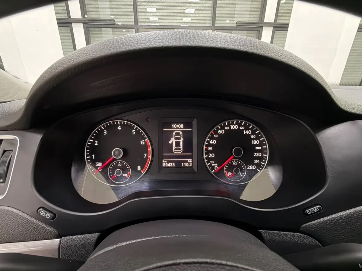 Volkswagen VENTO 4P 2,0 T FSI Sportline DSG 2011 — foto 11