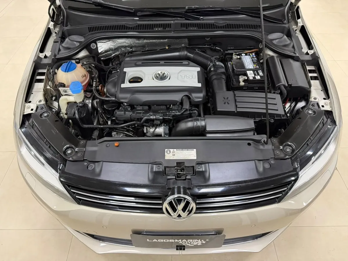 Volkswagen VENTO 4P 2,0 T FSI Sportline DSG 2011 — foto 16